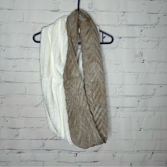 Croft & Barrow infinity scarf - Picture 1 of 6